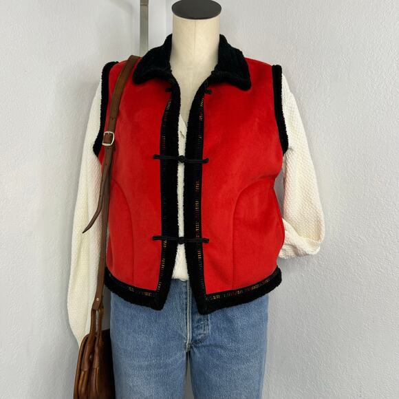 Wooly Bully Faux Suede Red Sherpa Vest Size Medium - Picture 1 of 10